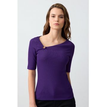 Camasa slim-fit cu decolteu asimetric
