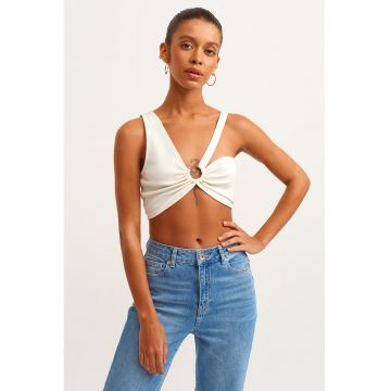 Top crop cu detaliu metalic