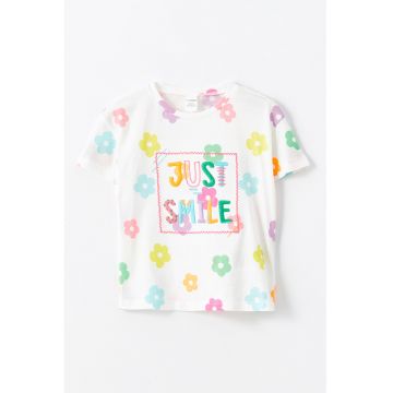 Tricou cu model floral si imprimeu text