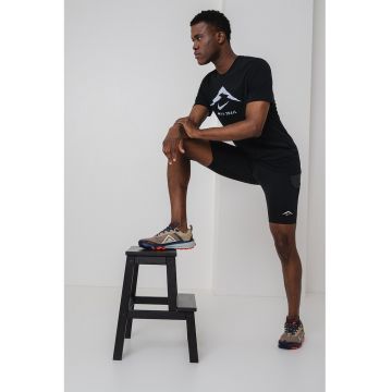 Tricou cu tehnologie Dri-FIT - pentru alergare
