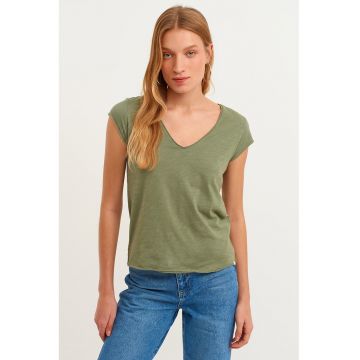 Tricou de bumbac cu decolteu in V