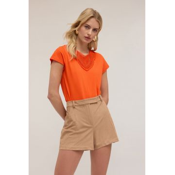Tricou din bumbac cu insertie crosetata