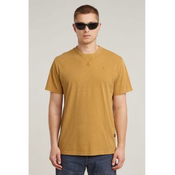 Tricou din bumbac organic cu slituri laterale