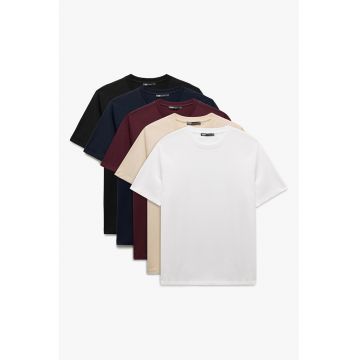 Set de tricouri cu decolteu la baza gatului - 4 piese
