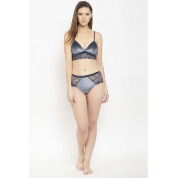 Sutien cu garnituri de dantela