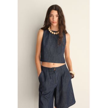 Top crop din denim cu decolteu la baza gatului
