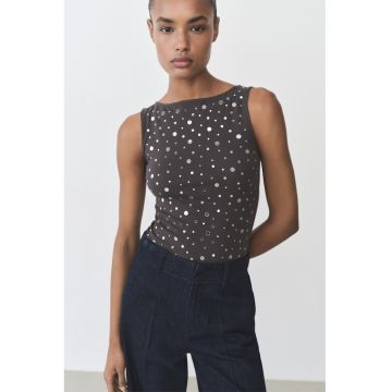 Top slim fit cu paiete