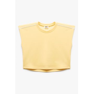 Tricou crop cu decolteu la baza gatului