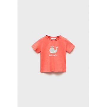 Tricou cu decolteu la baza gatului si imprimeu grafic