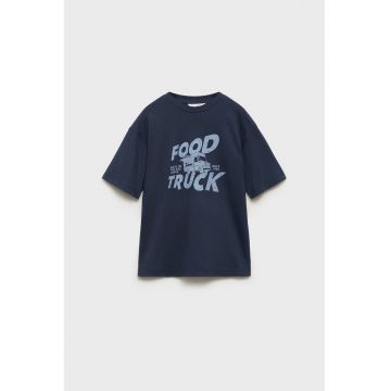 Tricou cu decolteu la baza gatului si imprimeu