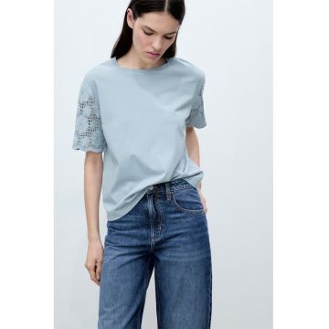 Tricou cu decolteu rotund