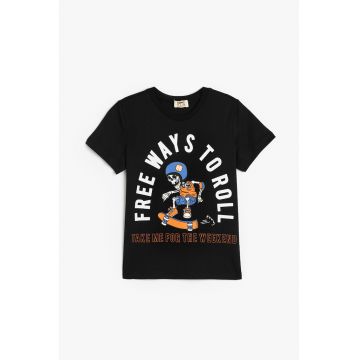 Tricou cu imprimeu grafic