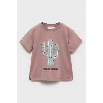 Tricou cu imprimeu si decolteu la baza gatului