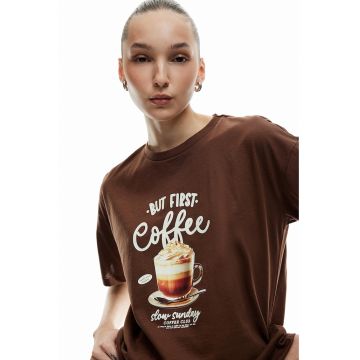 Tricou cu imprimeu si maneci cazute