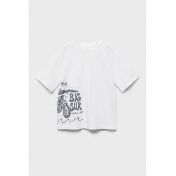Tricou lejer cu model grafic