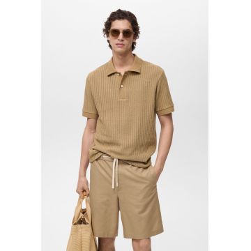 Tricou polo tricotat cu fenta cu nasturi