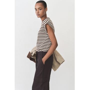 Tricou tricotat fin cu model in dungi