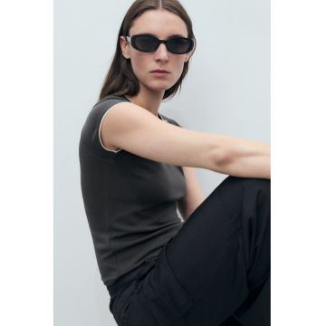 Tricou uni cu maneci raglan