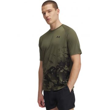 Tricou cu decolteu la baza gatului pentru fitness