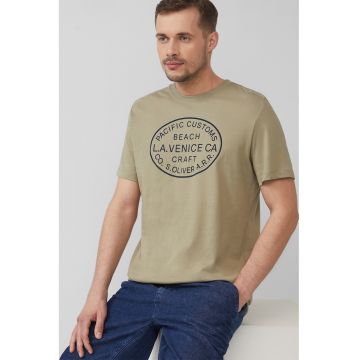 Tricou cu decolteu la baza gatului si imprimeu text
