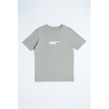 Tricou cu decolteu la baza gatului si logo pe piept
