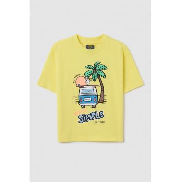 Tricou cu imprimeu grafic