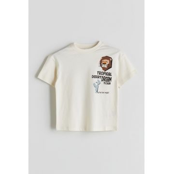 Tricou cu imprimeu grafic pe partea din spate si decolteu la baza gatului