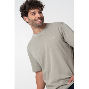 Tricou cu imprimeu grafic pe spate