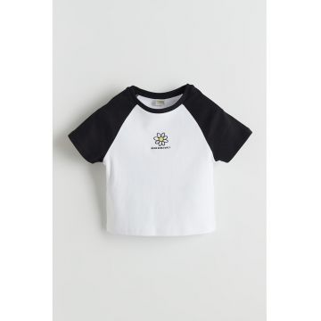 Tricou cu maneci raglan