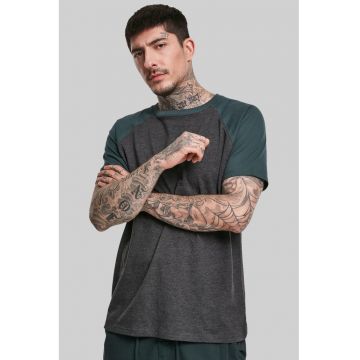 Tricou cu maneci raglan