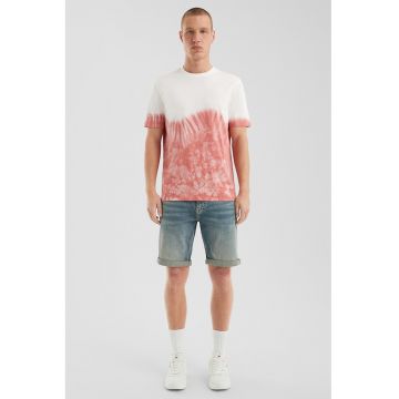 Tricou cu model tie-dye si decolteu la baza gatului