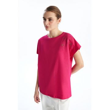 Tricou de bumbac cu detaliu brodat