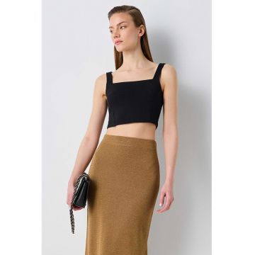 Top crop cu decolteu patrat