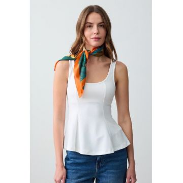 Top din amestec de modal cu terminatie cu peplum
