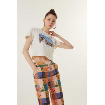 Tricou crop cu imprimeu