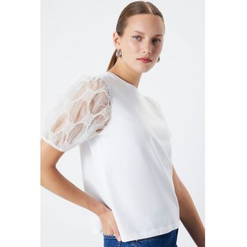 Tricou cu maneci bufante din plasa
