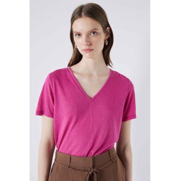 Tricou cu model uni si decolteu in V