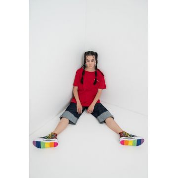 Tricou lejer cu broderie text