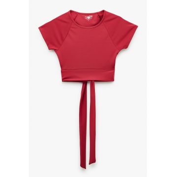 Tricou crop cu prindere cu snururi
