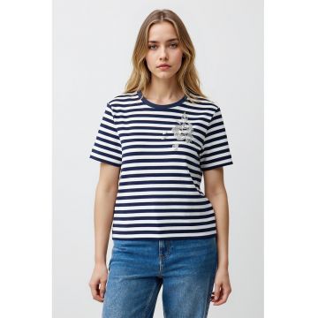 Tricou in dungi cu aplicatii de paiete