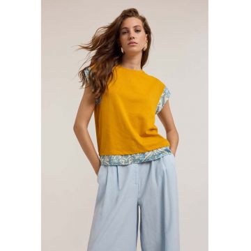 Tricou cu captuseala cu model