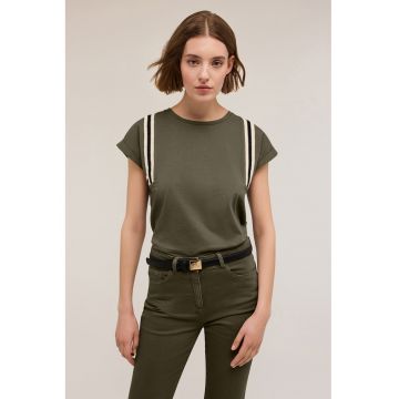 Tricou cu detalii in dungi