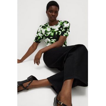 Tricou cu model floral