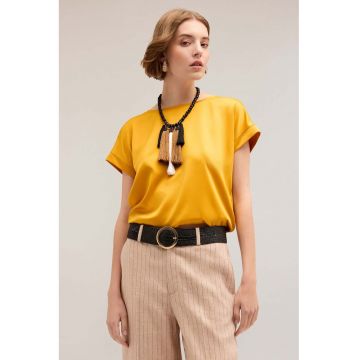 Tricou lejer din satin