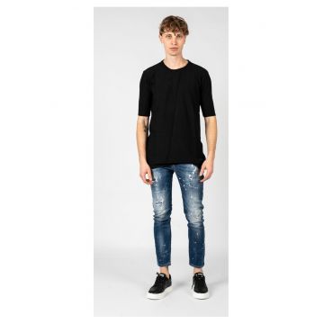 Tricou uni cu decolteu la baza gatului -
