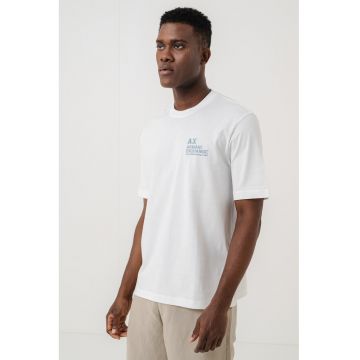Tricou din bumbac cu logo pe piept si decolteu la baza gatului