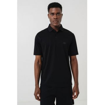 Tricou polo cu logo contrastant
