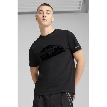 Tricou cu decolteu la baza gatului