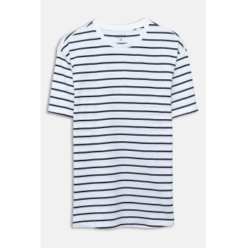 Tricou cu decolteu la baza gatului si dungi