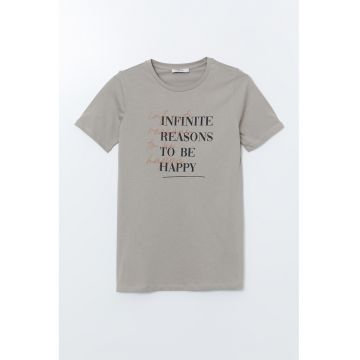 Tricou cu decolteu la baza gatului si imprimeu text